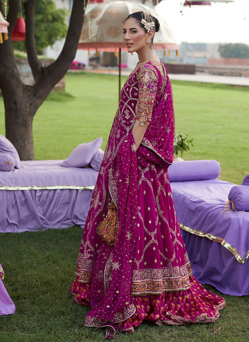 Fati Mehndi Bhandini Kalidaar