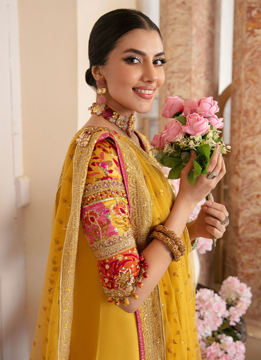 Aqiq Kiwi Kalidaar And Draped Dupatta