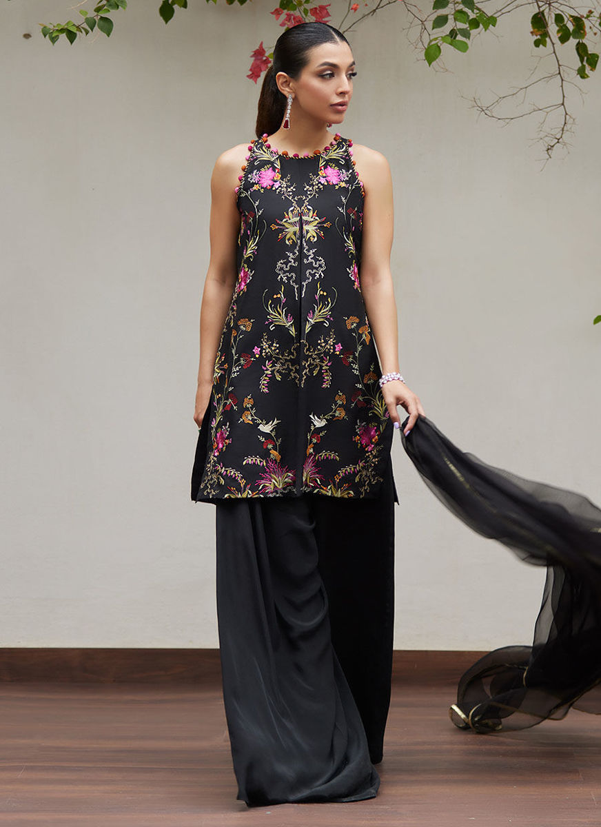 Siya Black Embroidered Shirt And Dupatta