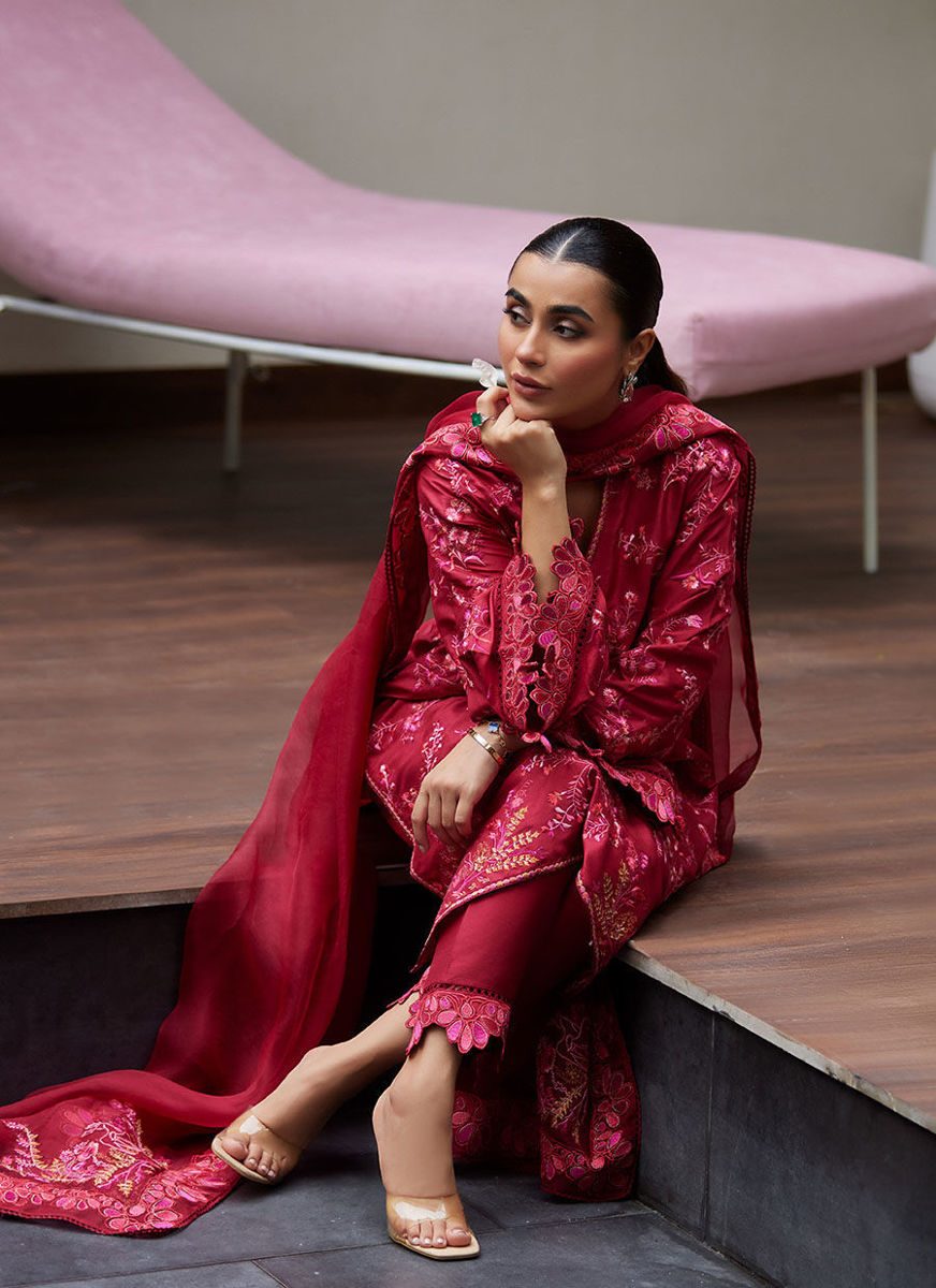 Dinara Scarlett Embroidered Shirt And Dupatta