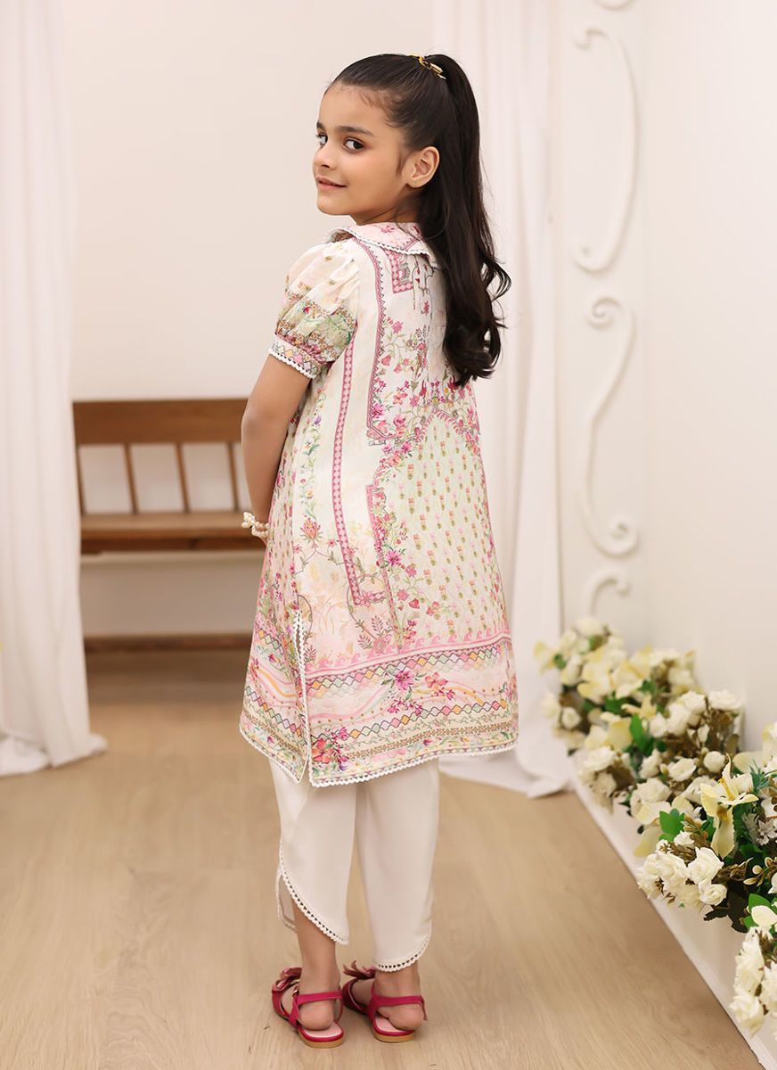 Brea Blossom With Pants