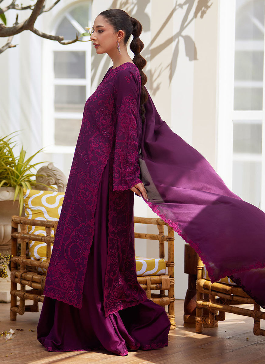 Sina Plum Lehnga