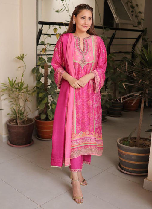 Picture of Hina Altaf in #FarahTalibAziz