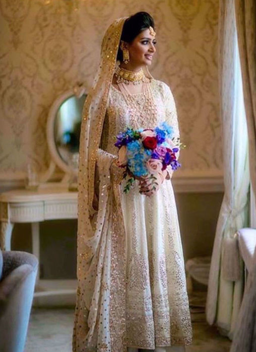 Picture of Aniqah Ali Malik Beautiful In Ivory Kalidaar Farah Talib Aziz Ensemble