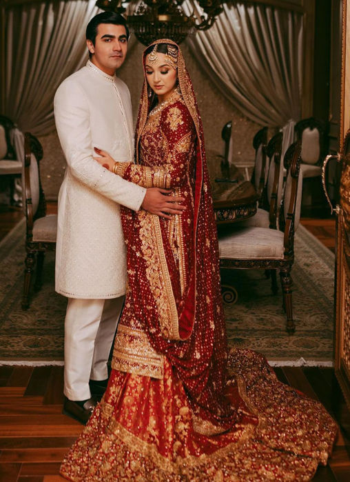 Picture of The Classic Red FTA on Her Wedding